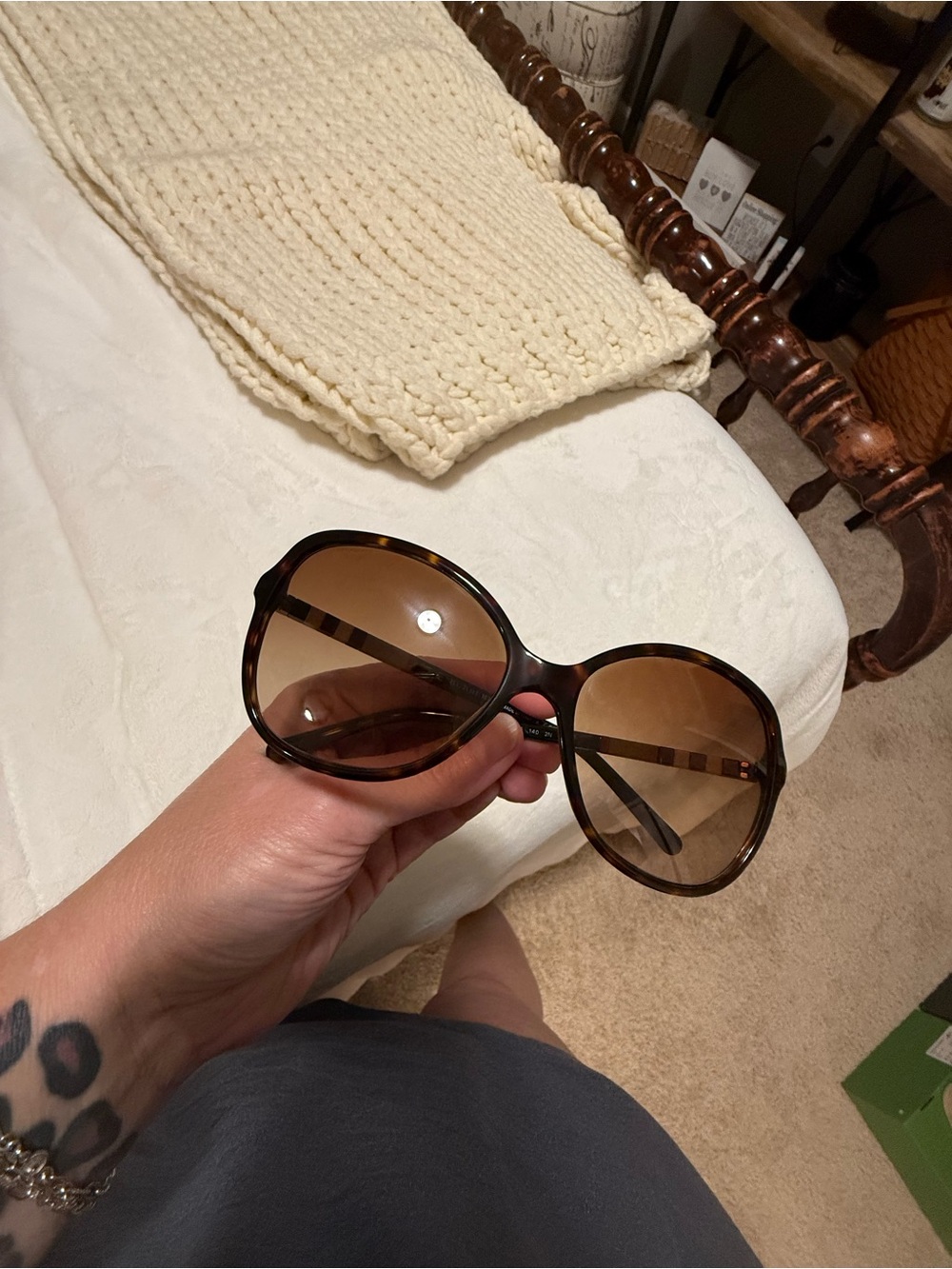 Burberry Tortoiseshell Sunglasses with Brown Lenses and Signature Check Arms - Picture 6 of 6